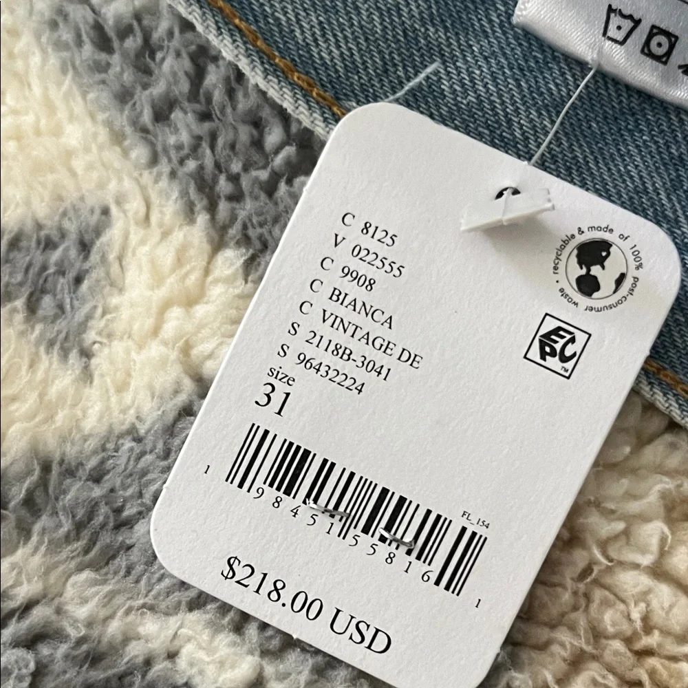 Citizens of Humanity AYLA Light Blue Denim Shorts with Button Waist - Picture 12 of 12